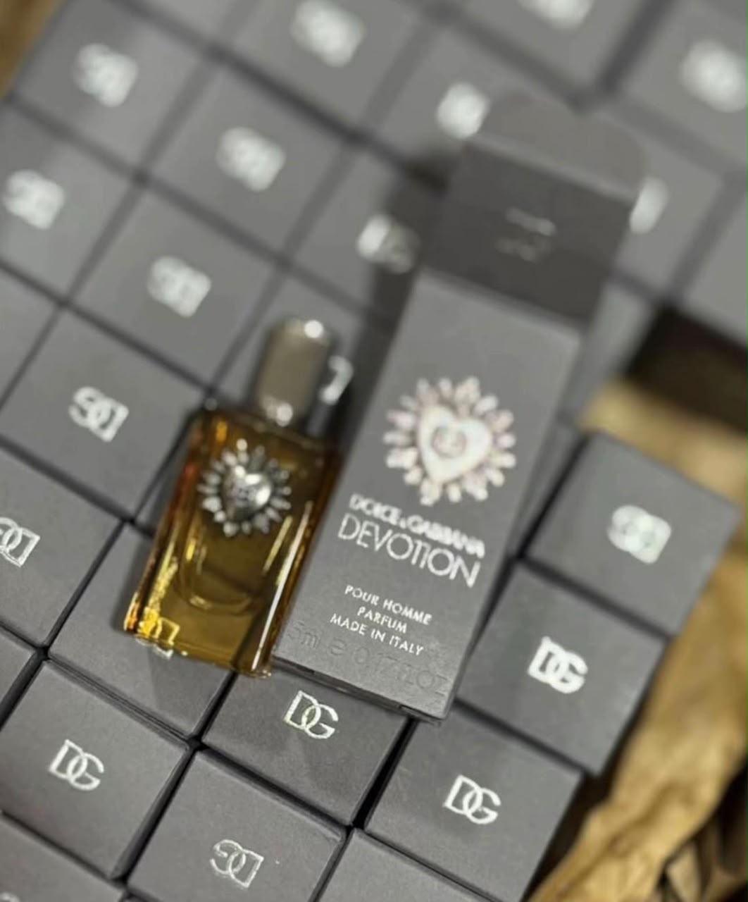 Palette de Mini Parfums – 250 pièces par palette – Image 2