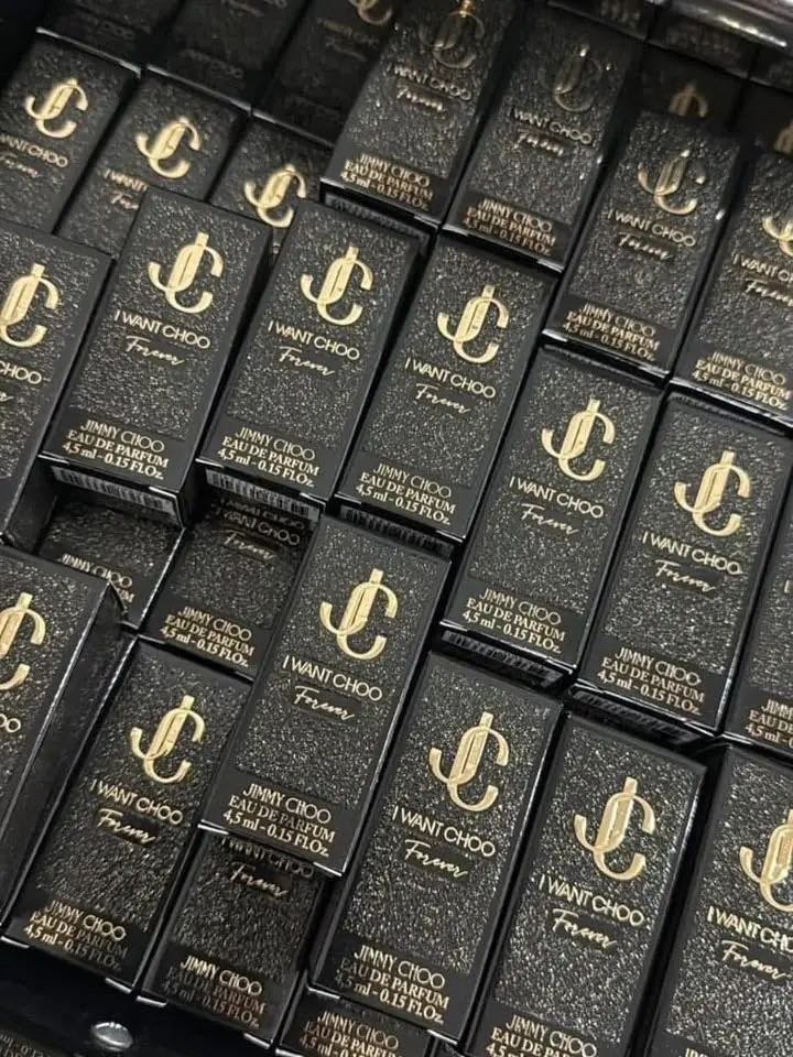 Palette de Mini Parfums – 250 pièces par palette – Image 16