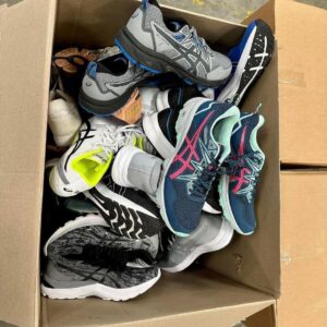 Palettes de chaussures asics (200 paires)