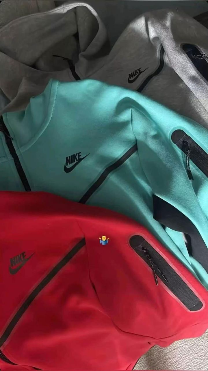 Palette Sweats avec Capuche de Marques – 300 pièces – Image 6
