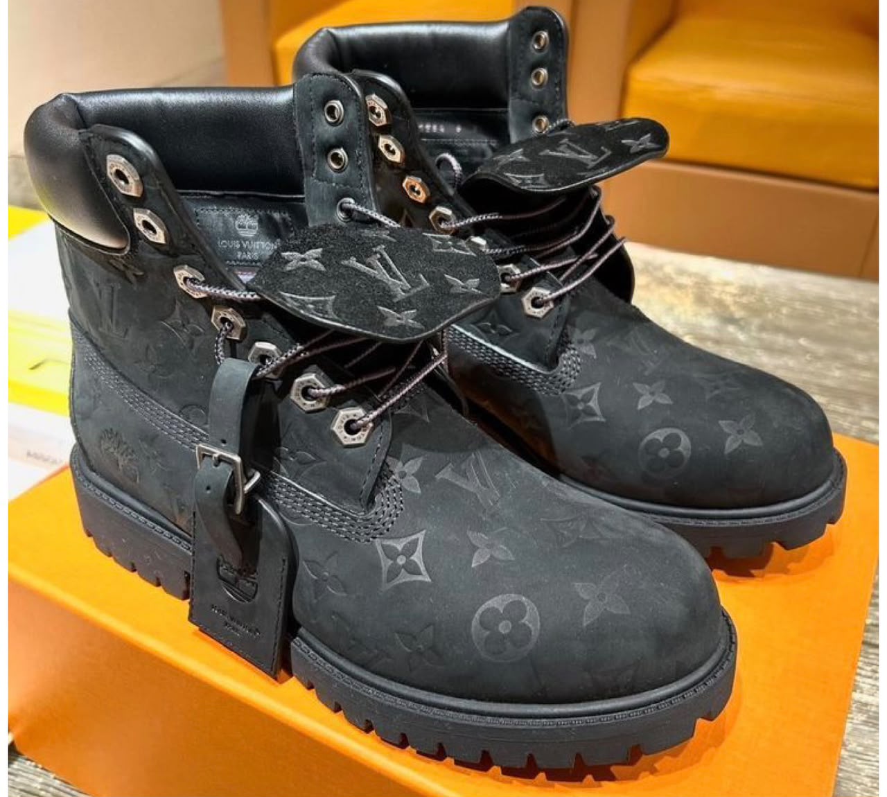 Palette Chaussures d’Hiver pour Hommes – 150 à 200 paires Palette Chaussures d’Hiver pour Hommes – 150 à 200 paires – Image 15